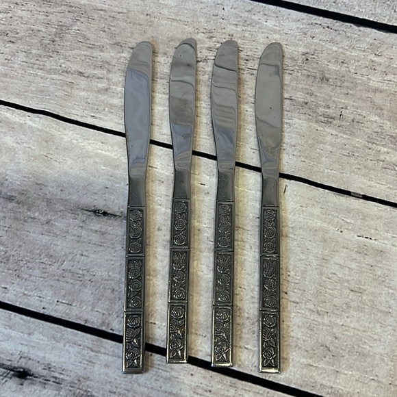 Vintage Lot of 4 Knives Stainless Steel Made‎ in Korea - Picture 1 of 2